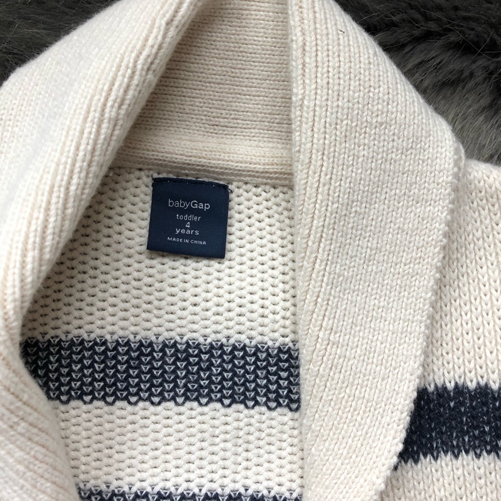 Gap sweater - Picture 2 of 4